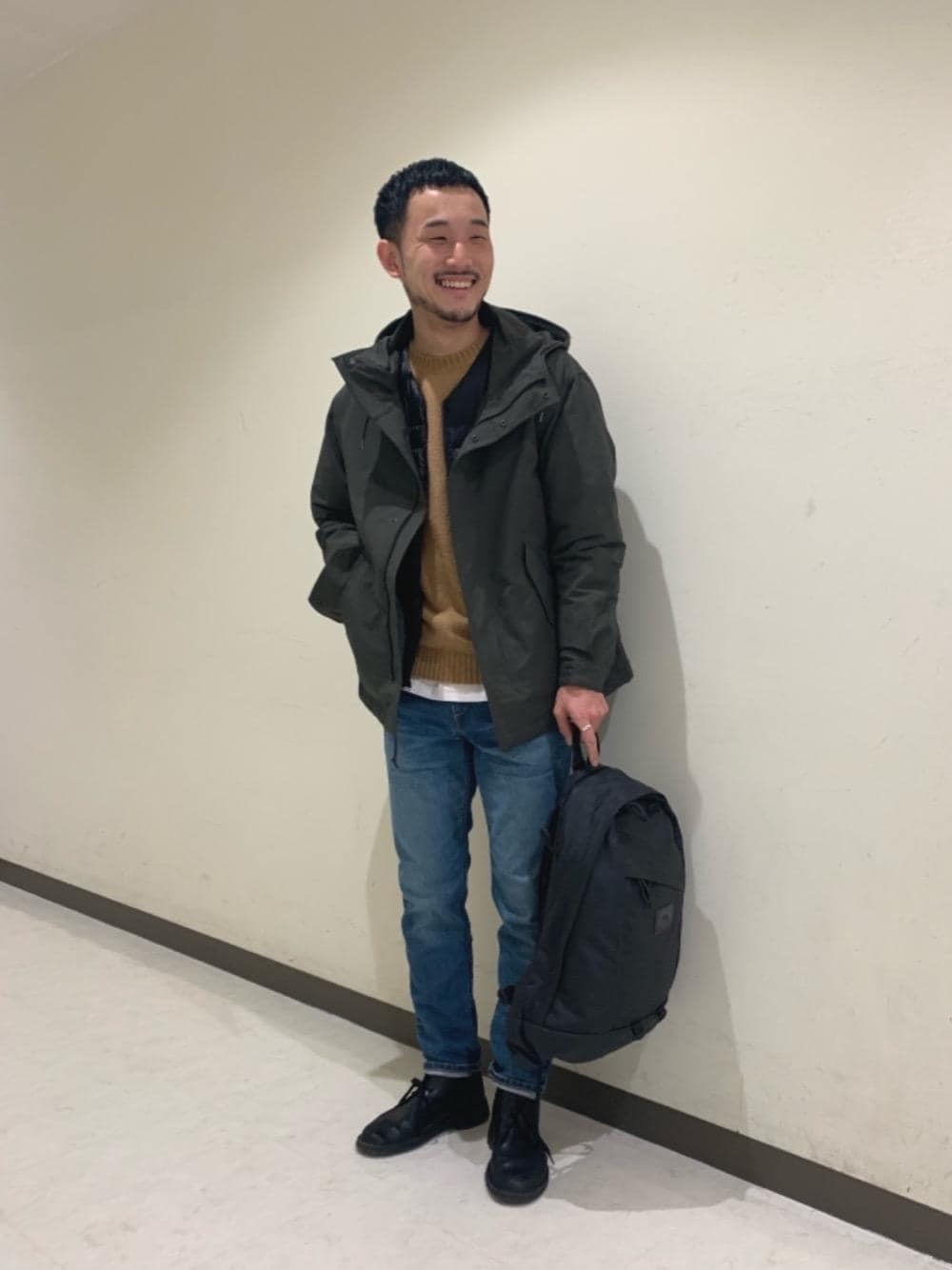 「アウトドア、united arrows、beauty&youth、RECOMMEND  ITEM STYLING」｜「GREGORYの＜GREGORY（グレゴリー）＞ MATRIX DAYPACK/バッグ（バックパック/リュック、ブラック系）」を使った、Koki Iwaiさん（メンズ・173cm）の冬コーディネートの1枚目の写真