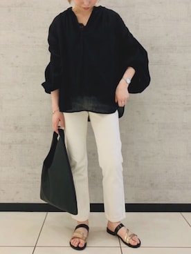 「arron（アローン）のアイテム」を使った、りりこさん（レディース・155cm）の春コーディネート