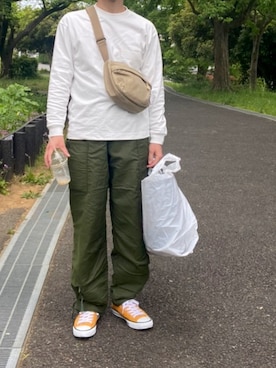 「PORTER（ポーター）のアイテム（ボディバッグ/ウエストポーチ、ベージュ系）」を使った、myouさん（メンズ・171cm）の春コーディネート