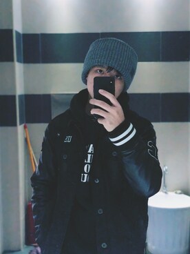 「CONVERSE（コンバース）のアイテム（デニムジャケット）」を使った、齐天者lionさん（メンズ・178cm）の冬コーディネート