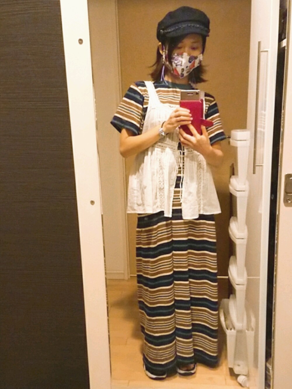 「KOBINAI、BEAMS BOY、ブラウス、セットアップ、キャミワンピ、Tシャツ、キャスケット、アンサンブル、マスクは顔の一部です。、今日のコーデ」｜「BEAMS BOYのBEAMS BOY / ヴィンテージ レース キャミソール（シャツ/ブラウス、ホワイト系）」を使った、YURIEさん（レディース・153cm）の秋コーディネートの1枚目の写真