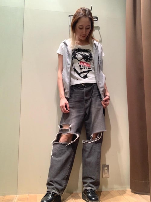 HYSTERIC GLAMOUR ☆ 人気ブラック フードベスト HYSTERIC GLAMOUR ☆ 人気ブラック フードベスト