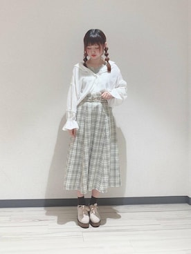 「ゆるゆる」｜「アイテム（その他シューズ）」を使った、マジェスティックレゴンアミュプラザ小倉店スタッフさん（レディース・158cm）の春コーディネート