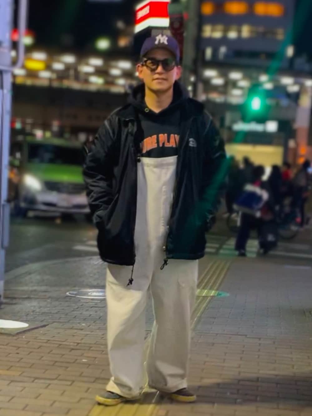 「ゆるコーデ、オーバーオール、ニコアンド、ティンバーランド、Timberland、古着MIX、ナイキスニーカー、アンダーカバー、吉祥寺、だぼだぼ」｜「no brandのアイテム（キャップ、ブルー系）」を使った、Kosukeさん（メンズ・168cm）の冬コーディネートの1枚目の写真
