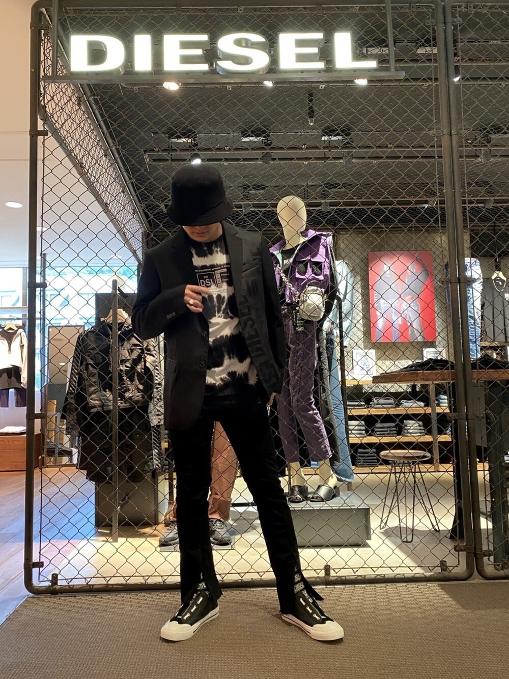 DIESEL（ディーゼル）の「メンズ テーラードジャケット 切り替え