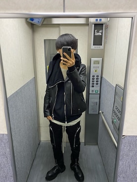 「DRKSHDW（ダークシャドウ）のアイテム（トップス）」を使った、じゅんさん（メンズ・180cm）の冬コーディネート