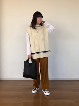 「RECOMMEND  ITEM STYLING」｜「アイテム（スリッポン）」を使った、的場まみさん（レディース・160cm）の冬コーディネート