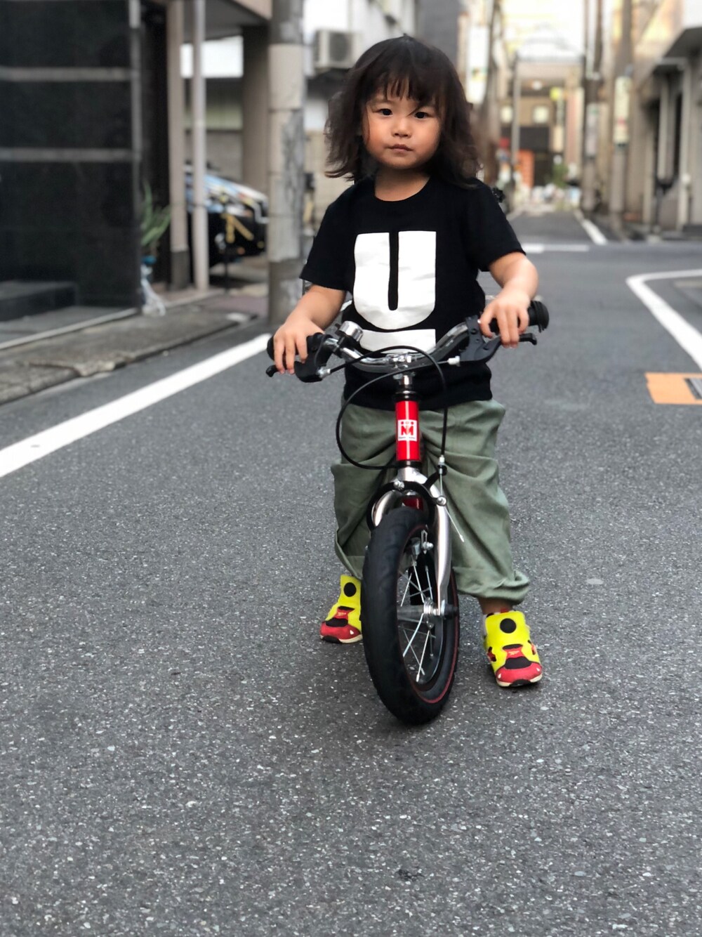 「秋コーデ、アンダーカバー、カーゴパンツ」｜「UNDERCOVERのGSN5801（Tシャツ/カットソー、ブラック系）」を使った、oui2さん（キッズ・186cm）の秋コーディネートの1枚目の写真