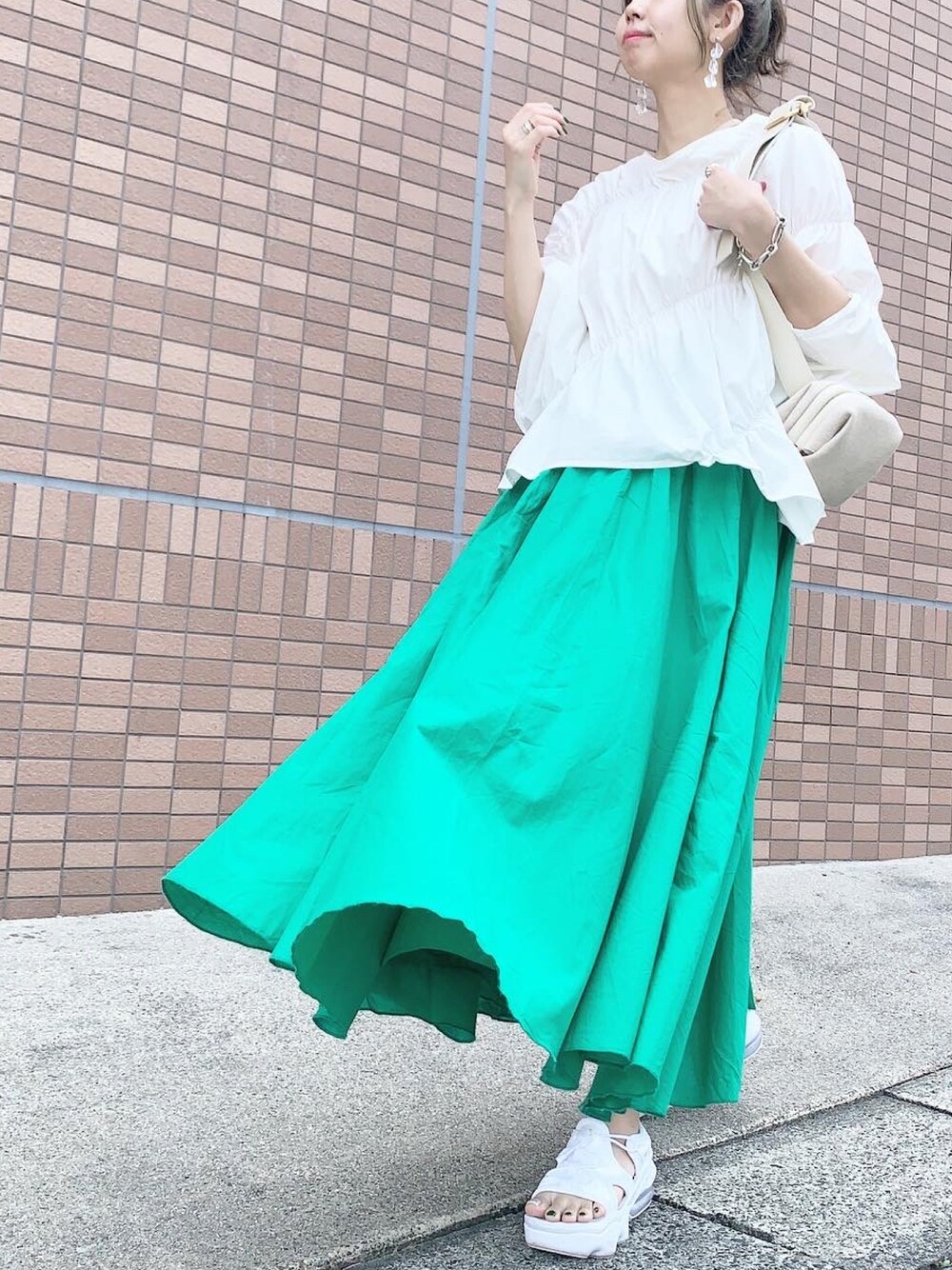 Ameri（アメリ）の「MEDI GROUND CHERRY GATHER SHIRT（シャツ