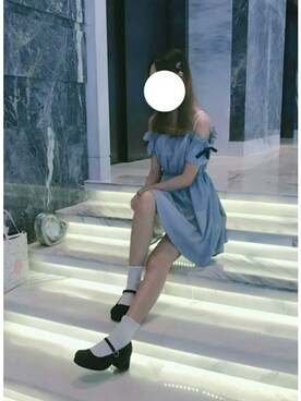 「blue」｜「アイテム（パンプス）」を使った、一隻緒さん（レディース・162cm）の春コーディネート