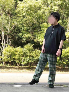 「ダニエルウェリントン」｜「アイテム（スラックス）」を使った、章成/akinariさん（メンズ・166cm）の春コーディネート