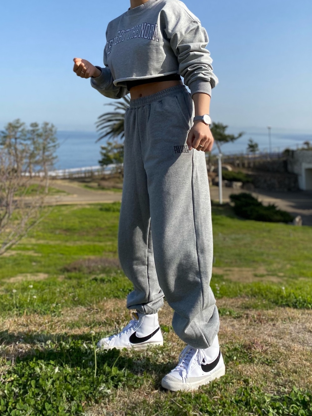 nichika｜WHO'S WHO galleryのスウェットパンツを使ったコーディネート