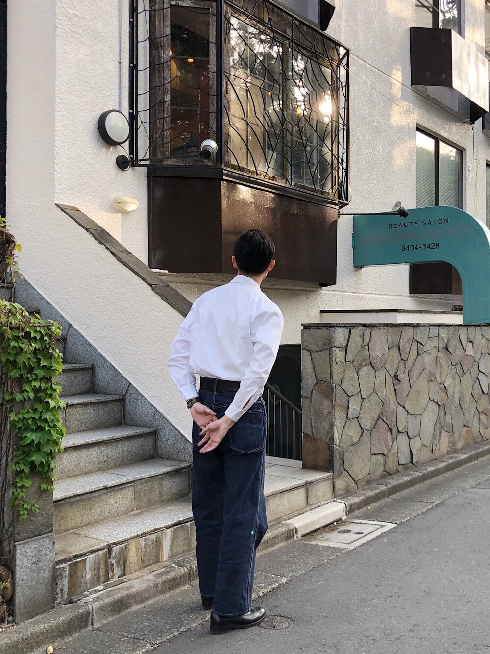 「At Last&Coのアイテム（シャツ/ブラウス、ホワイト系）」を使った、CoolKidsCantDieさん（メンズ・175cm）の春コーディネートの1枚目の写真
