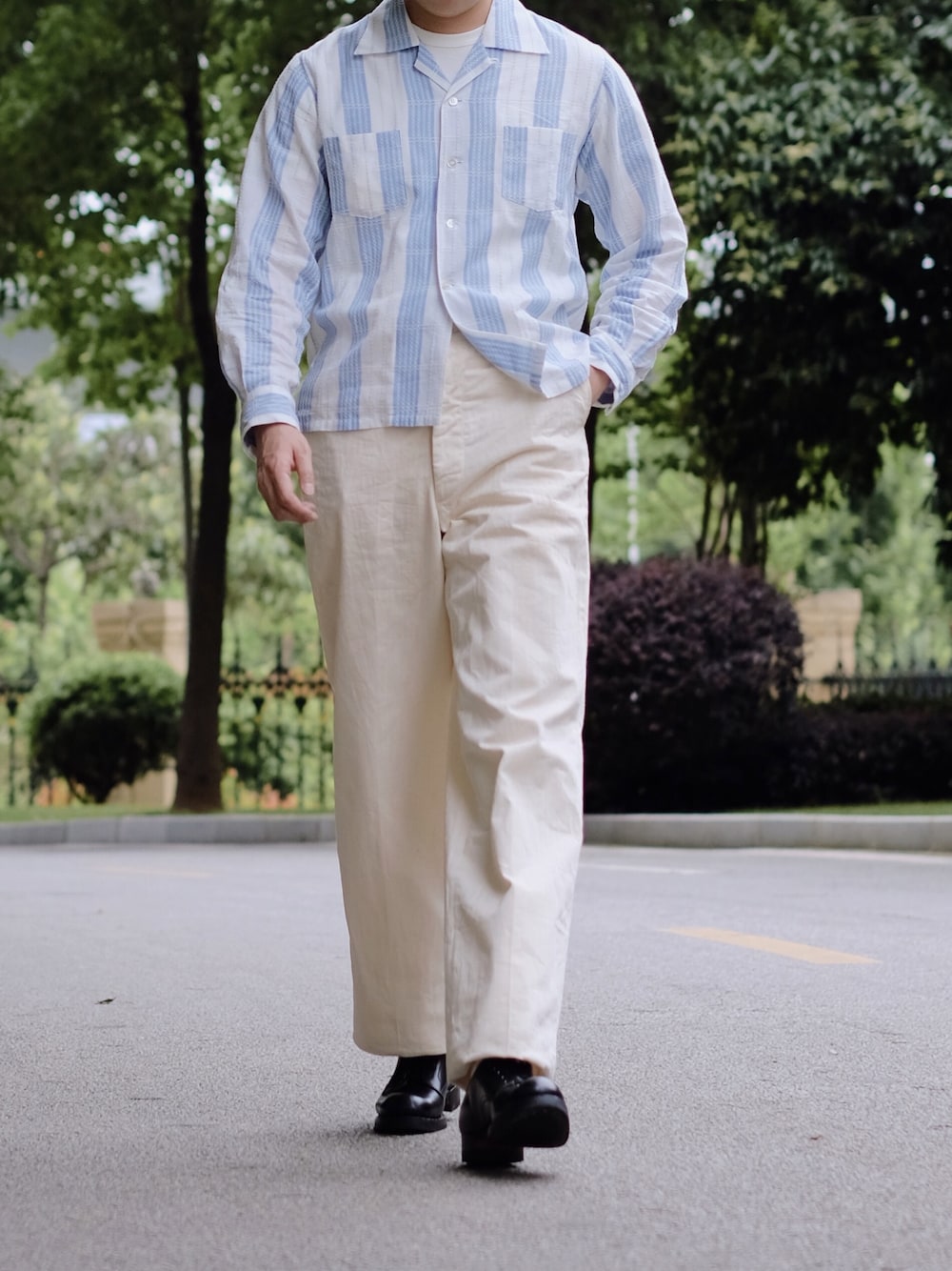 「At Last&Coのアイテム（シャツ/ブラウス、ブルー系）」を使った、CoolKidsCantDieさん（メンズ・175cm）の春コーディネートの1枚目の写真