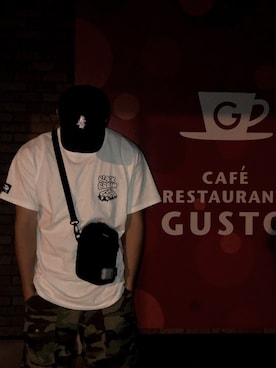 「アイテム（バッグ）」を使った、あーるさん（メンズ・168cm・10代）の春コーディネート