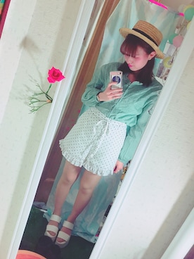 「スカラップ」｜「アイテム（アナログ腕時計）」を使った、ゆっすぅ🐻さん（レディース・154cm）の春コーディネート