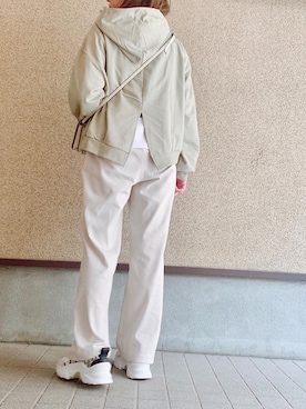 「reca（レカ）のアイテム（パーカー）」を使った、MAYU.HASさん（レディース・157cm）の春コーディネート