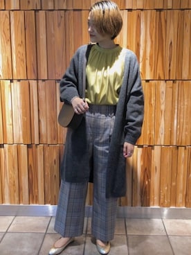「green label relaxing（グリーンレーベルリラクシング）のアイテム（その他パンツ）」を使った、Yamaさん（レディース・160cm）の秋コーディネート