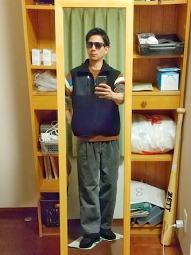 「HOOK（フック）のアイテム（ニット/セーター）」を使った、Katzさん（メンズ・179cm）の秋コーディネート