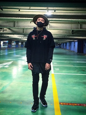 「:CHOCOOLATEのアイテム（パンツ）」を使った、Ryan さん（メンズ・185cm）の冬コーディネート