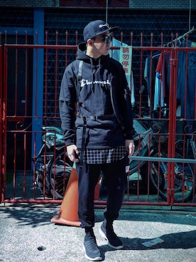 「Champion（チャンピオン）のアイテム（チノパンツ）」を使った、Ryan さん（メンズ・185cm）の冬コーディネート