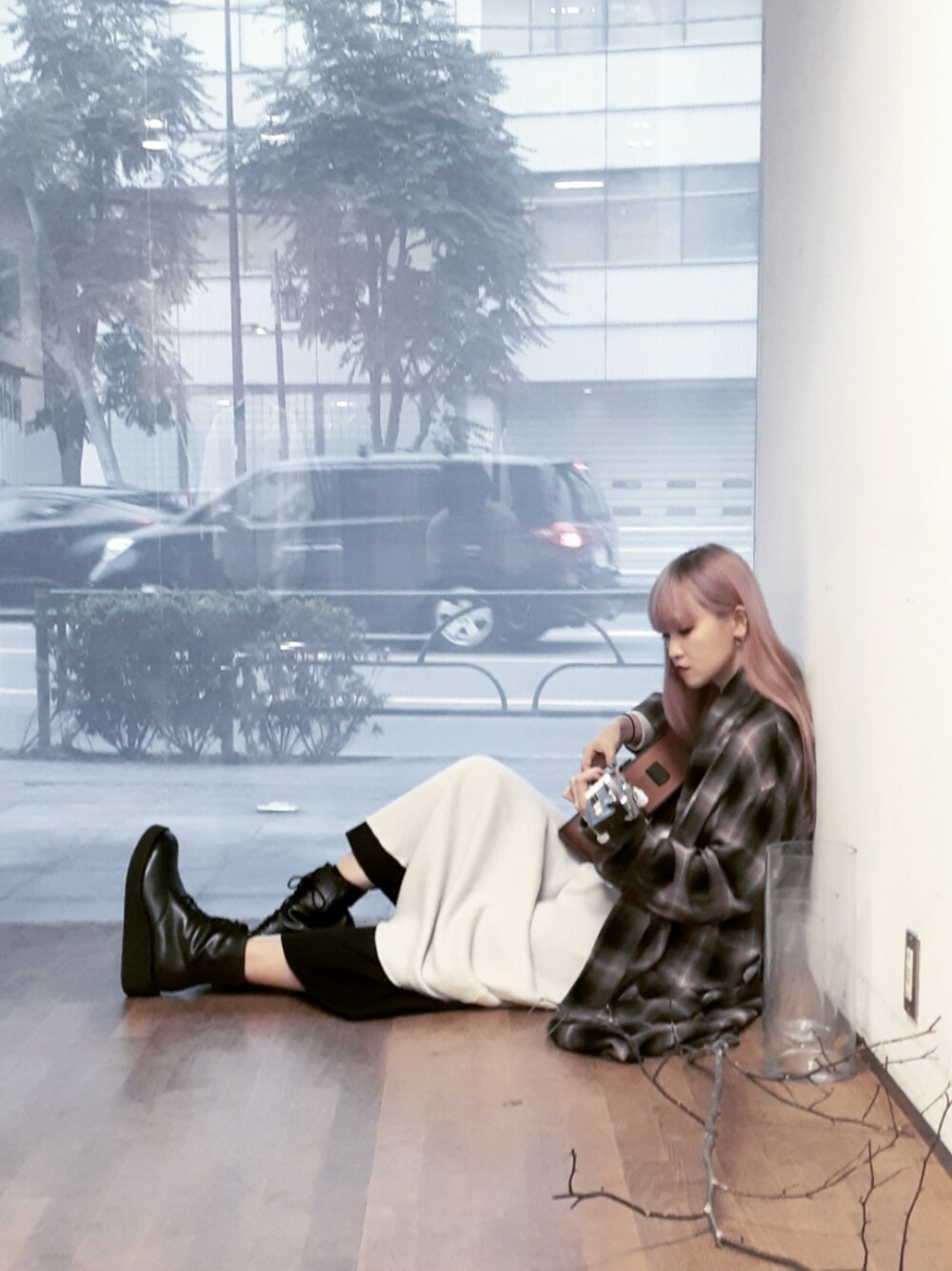 「LAD MUSICIANのアイテム（その他アウター、その他）」を使った、April Leeさん（レディース・170cm）の秋コーディネートの1枚目の写真