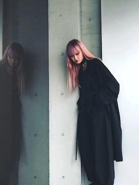「LAD MUSICIAN（ラッドミュージシャン）のアイテム（チェスターコート）」を使った、April Leeさん（レディース・170cm）の冬コーディネート