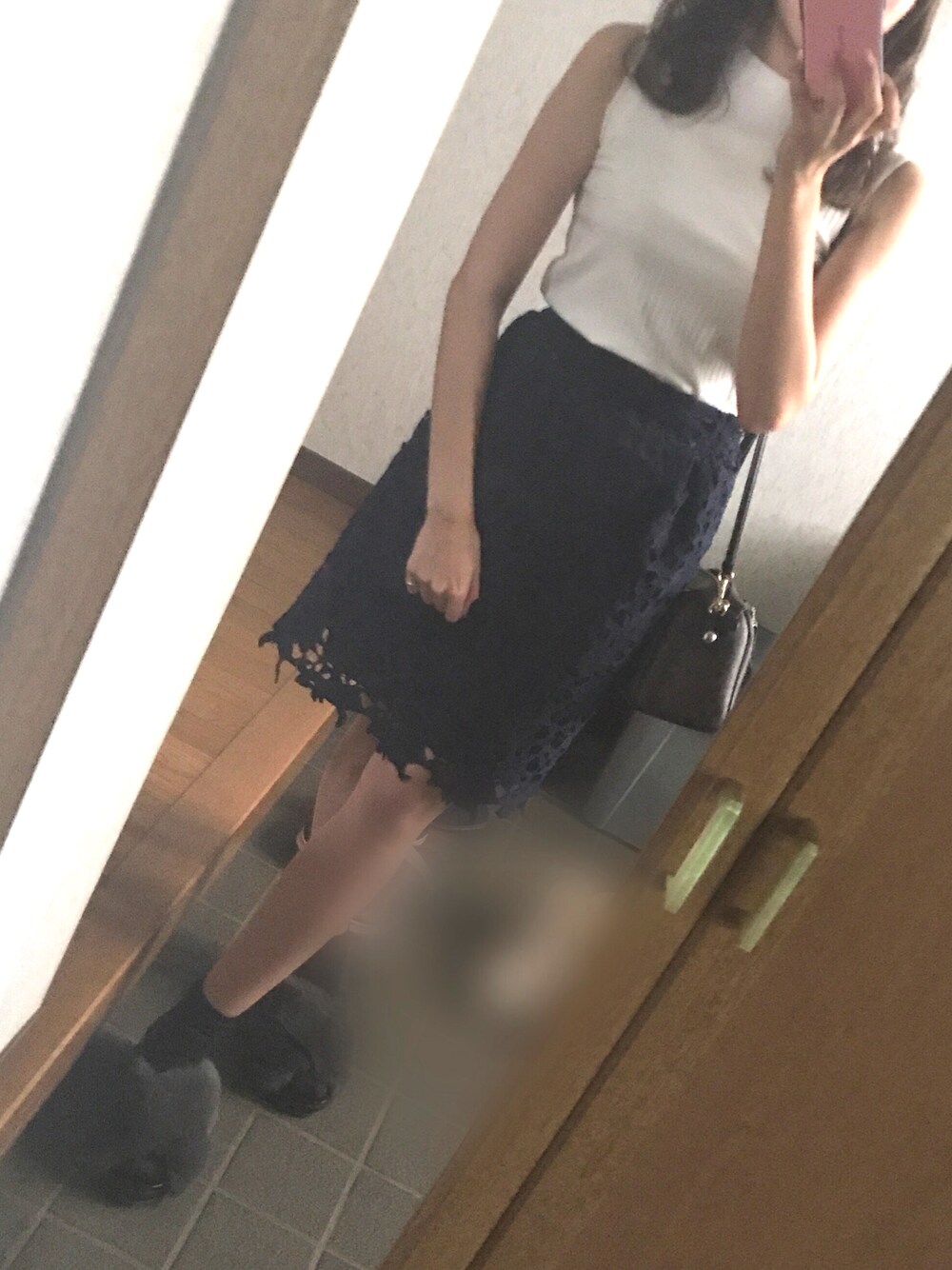 「GUのアイテム（ニット/セーター、ホワイト系）」を使った、r   さん（レディース・165cm）の秋コーディネートの1枚目の写真
