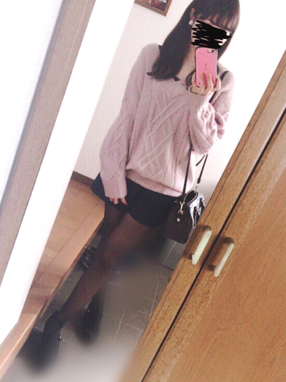 「HeatherのBIG/Vネックケーブルニット 726038（ニット/セーター、パープル系）」を使った、r   さん（レディース・165cm）の秋コーディネートの1枚目の写真