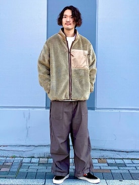 「relume」｜「アイテム（その他アウター）」を使った、ARAさん（メンズ・175cm）の秋コーディネート