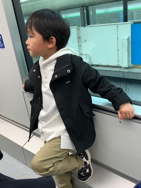 「FITH（フィス）のアイテム（ジャケット/アウター）」を使った、カナデさん（キッズ・110cm）の冬コーディネート