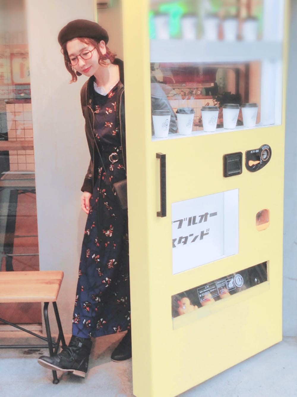 「オトナカジュアル、ワンピース、ライダース、ootd、ベレー帽、冬コーデ、ブーツ」｜「RID.DLE FROMの花柄ロングワンピース（ワンピース、ブルー系）」を使った、Kyu◡̈⃝⋆*さん（レディース・165cm）の冬コーディネートの1枚目の写真