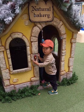 「RUGGEDWORKS（ラゲッドワークス）のアイテム（キャップ）」を使った、ranrenさん（キッズ・90cm）の秋コーディネート