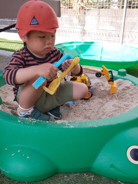 「RUGGEDWORKS（ラゲッドワークス）のアイテム（キャップ）」を使った、ranrenさん（キッズ・90cm）の春コーディネート