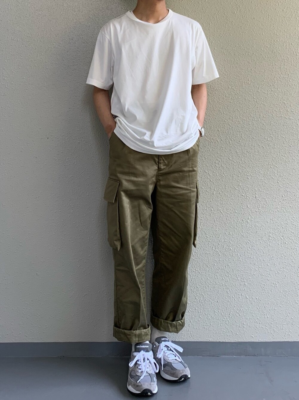 BLAMINKのカーゴパンツを使ったメンズ人気ファッションコーディネート