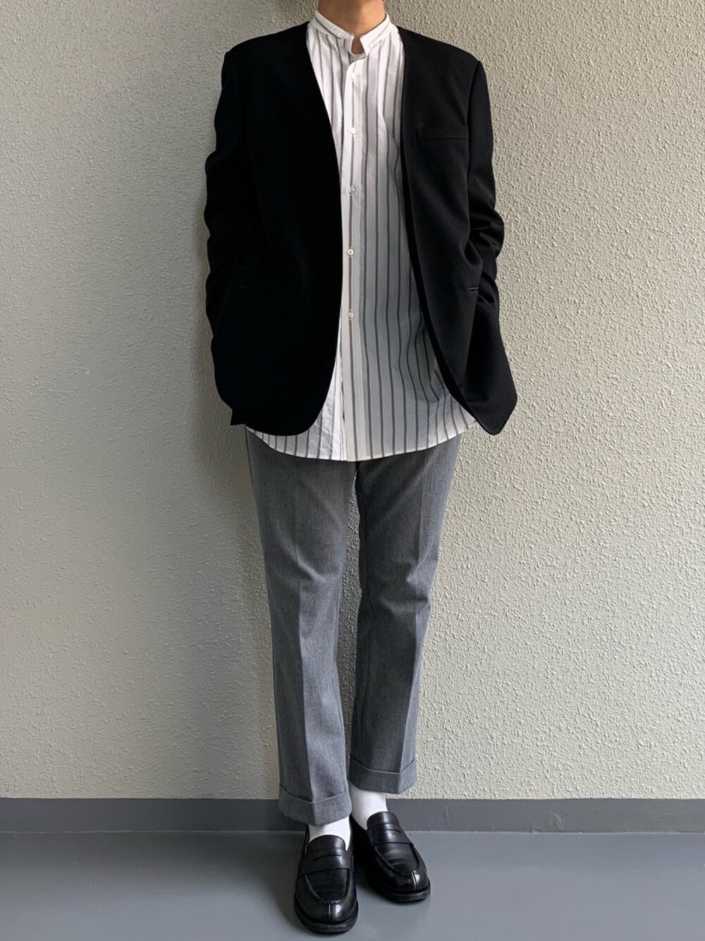 THE RERACSのノーカラージャケットを使った人気ファッション