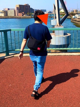 「Champion（チャンピオン）の【Champion】USAコットン ポケット付きクルーネックTシャツ（Tシャツ/カットソー、ブルー系）」を使った、はさうぇいさん（メンズ・165cm）の春コーディネート