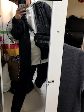 「HUF（ハフ）のアイテム（スタジャン）」を使った、Nick Tangさん（メンズ・173cm）の春コーディネート