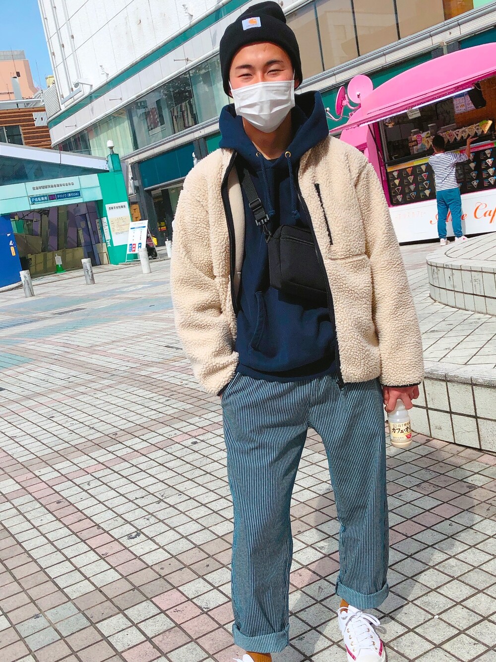 「GUのアイテム（ジャケット/アウター、ベージュ系）」を使った、koushirou546546さん（メンズ・170cm）の春コーディネートの1枚目の写真