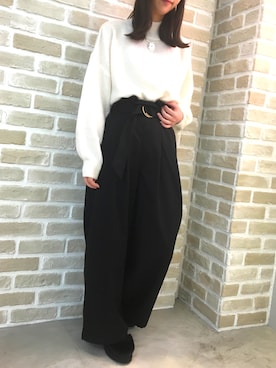 「袖ボリューム」｜「アイテム（アクセサリー）」を使った、たにはたさん（レディース・157cm）の秋コーディネート