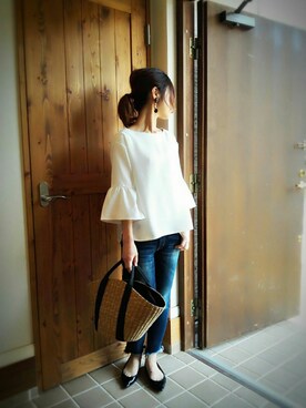 「Ungrid（アングリッド）のインディゴフレイドヘムストスリ（デニムパンツ）」を使った、mmmm ☆さん（レディース・157cm）の春コーディネート