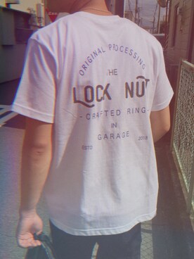 「LOCK NUTのアイテム（Tシャツ/カットソー、ホワイト系）」を使った、S.さん（メンズ・175cm）の春コーディネート