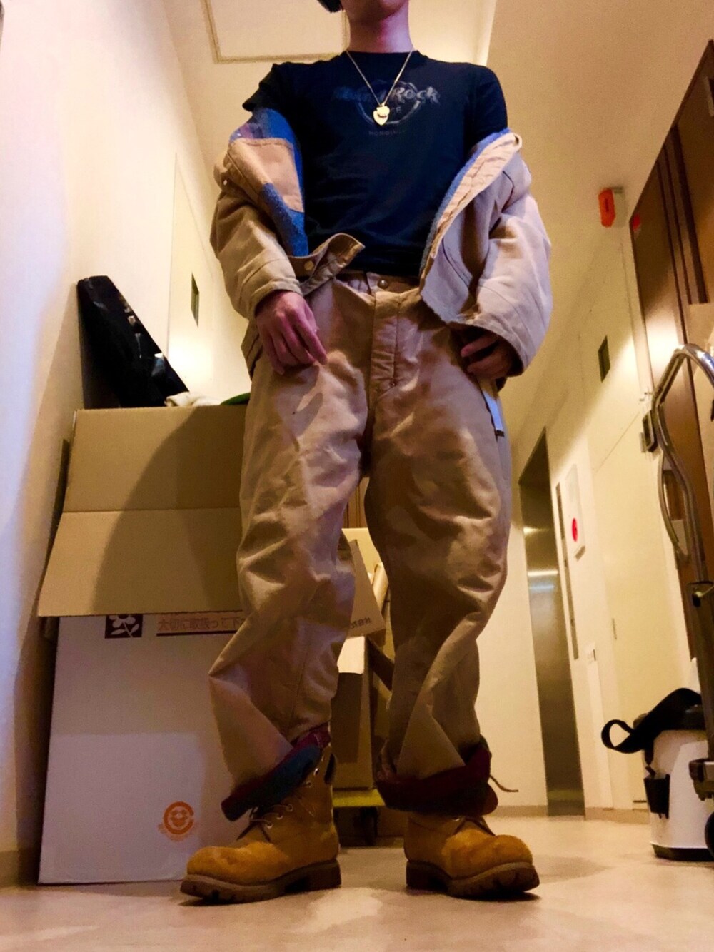 「ハートタグ、carhartt、Timberland、hardrockcafe、working style、WORKWEAR、HIPHOP、dope」｜「Timberlandのアイテム（ブーティ、オレンジ系）」を使った、こーすけ@surfさん（メンズ・168cm）の春コーディネートの1枚目の写真