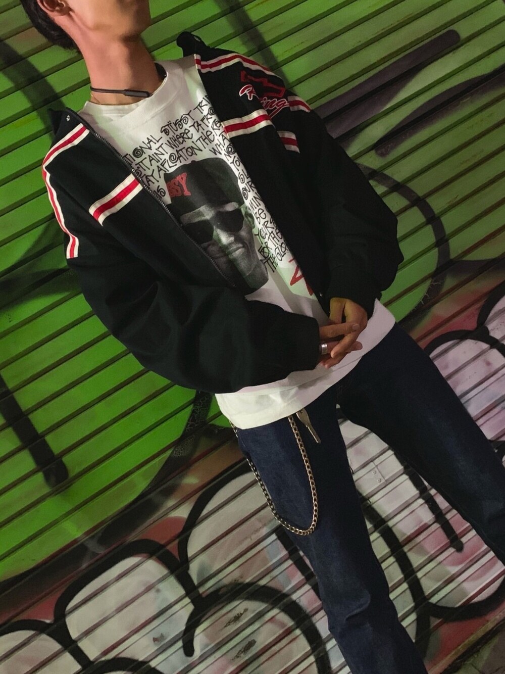 「80s、stussy、古着MIX、やーまん」｜「STUSSYのアイテム（スウェット、ホワイト系）」を使った、こーすけ@surfさん（メンズ・167cm）の冬コーディネートの1枚目の写真