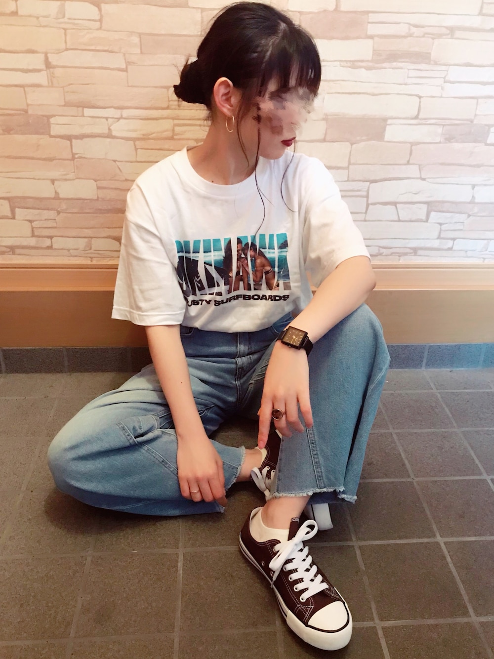 「カジュアル、大人カジュアル、休日スタイル、シンプルコーデ、ワイドパンツ、リラックス、ナツ、152cm」｜「RUSTYのアイテム（Tシャツ/カットソー、ホワイト系）」を使った、FLさん（レディース・152cm）の秋コーディネートの1枚目の写真