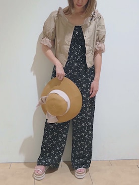 「nice claup」｜「アイテム（サロペット/オーバーオール）」を使った、Rino / 骨格ストレートさん（レディース・155cm）の春コーディネート