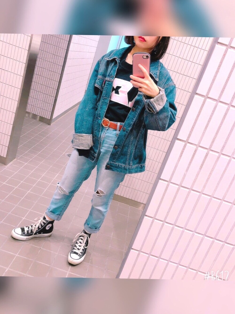 「デニムジャケット、デニムオンデニム、コンバース ハイカット、古着」｜「OLD NAVYのアイテム（デニムパンツ、ブルー系）」を使った、りっぷさん（レディース・143cm）の秋コーディネートの1枚目の写真