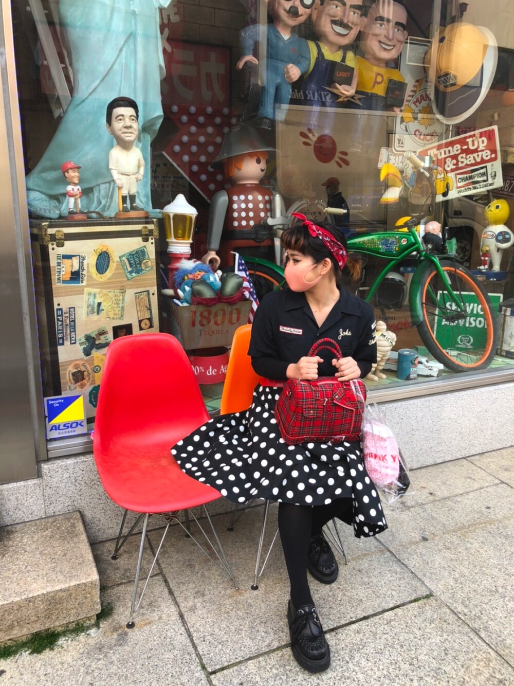 「ロカビリー、50s、レトロ」｜「WACKO MARIAのアイテム（シャツ/ブラウス、ブラック系）」を使った、yuzuuuuuuuuさん（レディース・150cm）の夏コーディネートの1枚目の写真