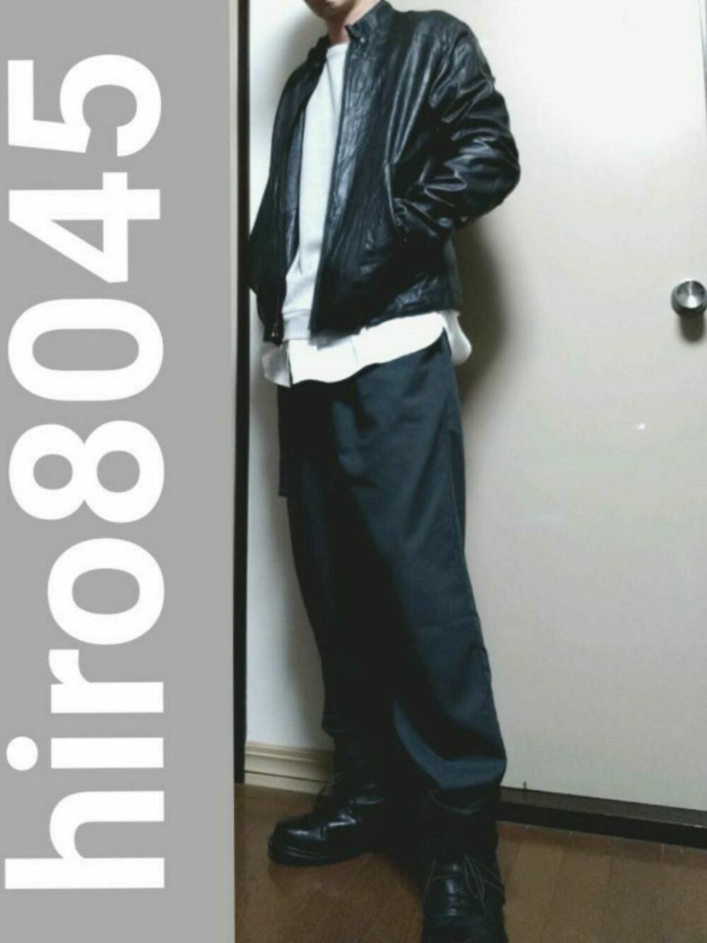 「ライダース、ワイドパンツ、ブーツ、オーバーサイズ、モノトーン、モノトーンコーデ、モノクロ、おしゃれさんと繋がりたい」｜「DIRK BIKKEMBERGSのアイテム（ブーツ、ブラック系）」を使った、hiro8045さん（メンズ・170cm）の春コーディネートの1枚目の写真