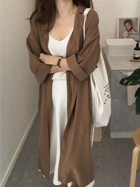 「韓国コーデ」｜「アイテム（トレンチコート）」を使った、dwstyle_storeさん（レディース・163cm）の夏コーディネート